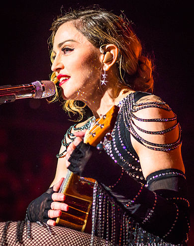 390px-Madonna_Rebel_Heart_Tour