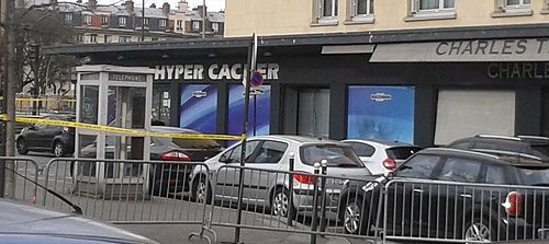 500px-Hyper_Cacher_porte_de_Vincennes_attentat_8